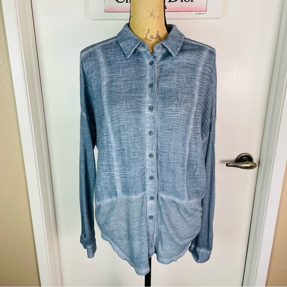 We The Free Tops - Free People We The Free Front Shirt Blouse Top Button Up Casual Weekend Medium